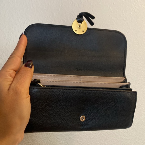 Chloé Black long Wallet with gold details - Picture 11 of 11